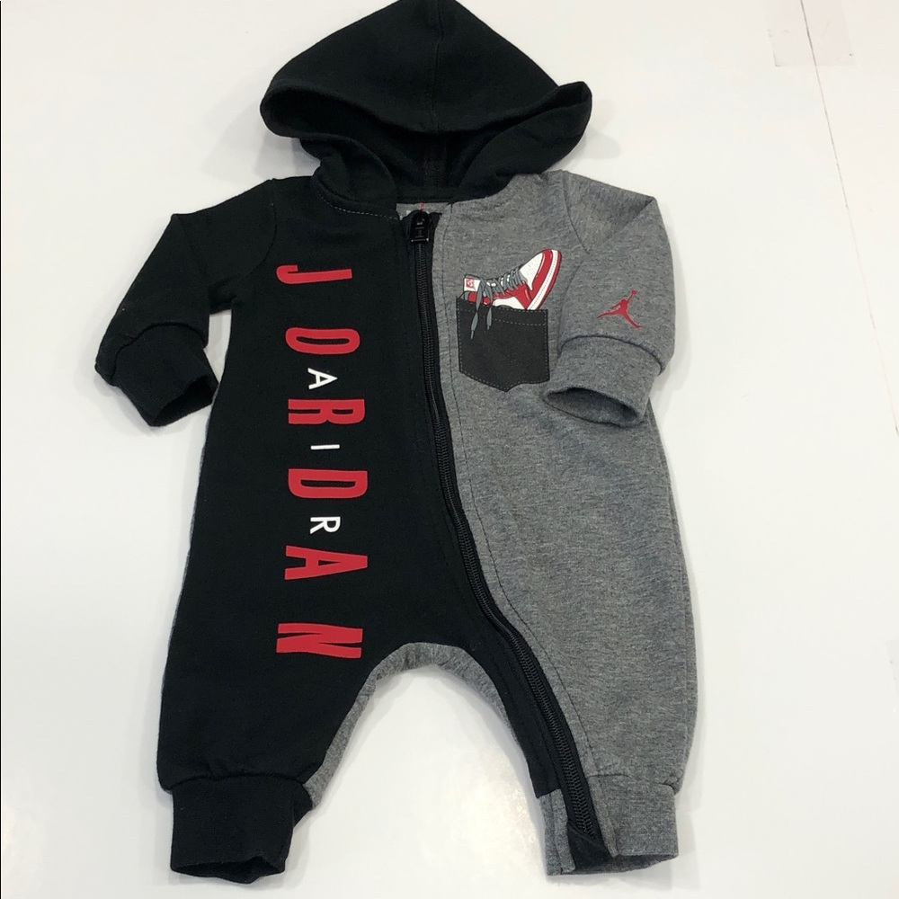 Jordan Air Baby Onesie – Newborn (50–56 cm) – Black/Grey